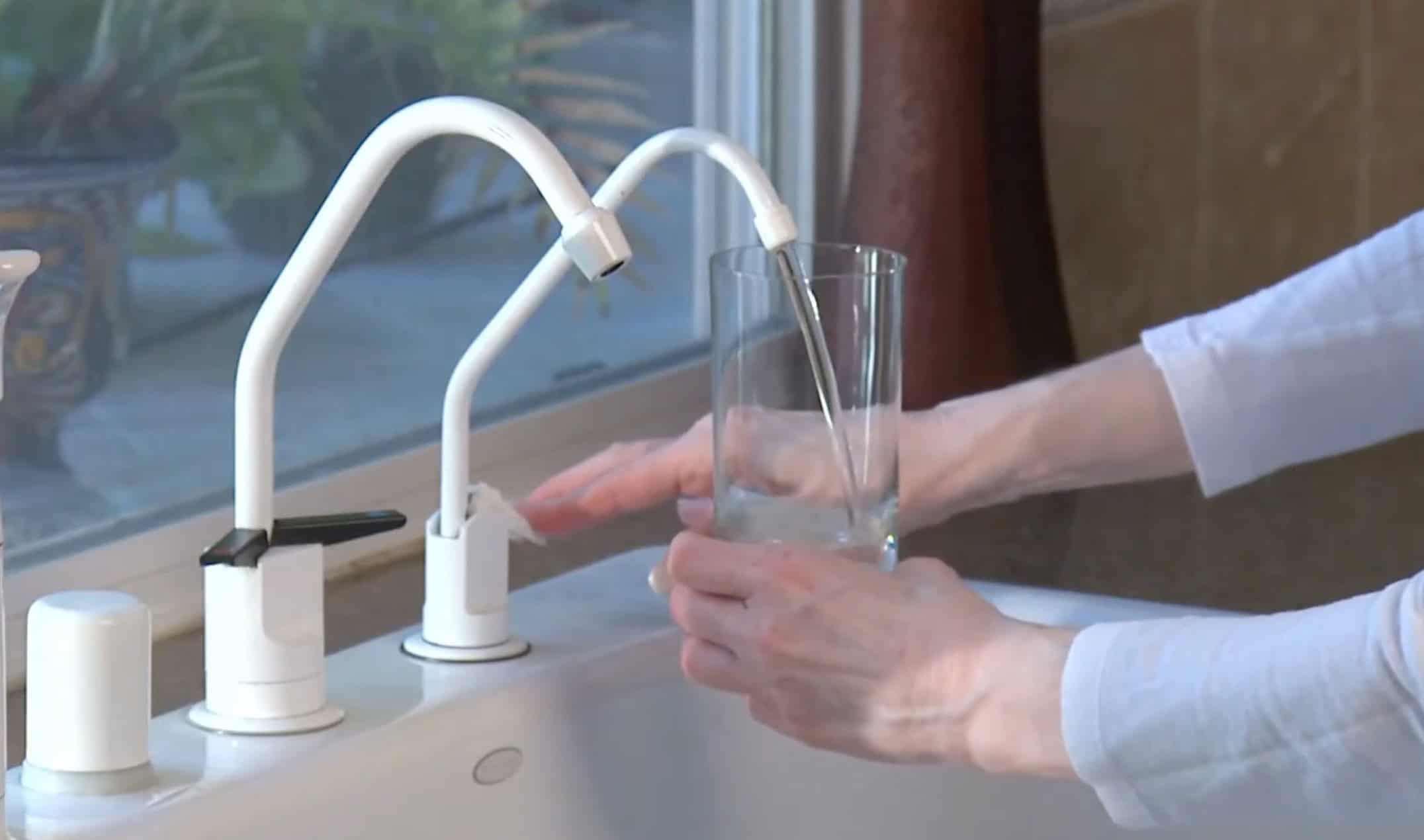 Installing a separate drinking water faucet
